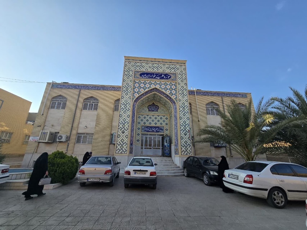 فیلم/ عزم آهنین پس از حمله اغتشاشگران به مدرسه علمیه خواهران میبد