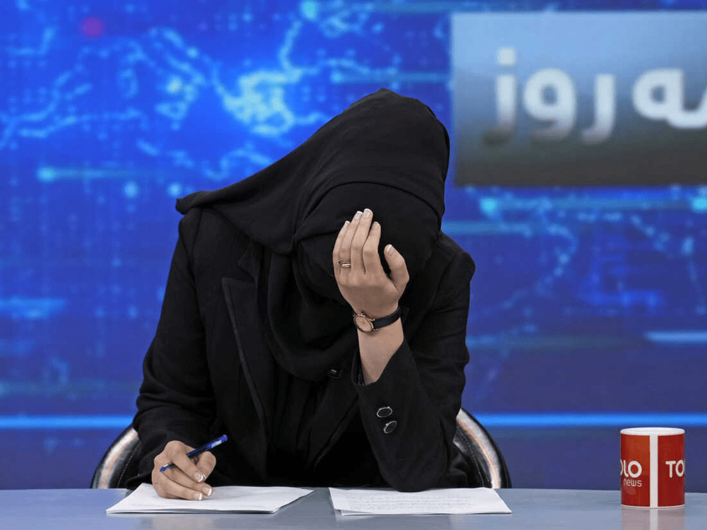 طالبان جمعیت زنان شاغل افغانستانی را کاهش داد