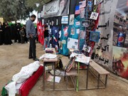 نقش‌آفرینی تبیینی مدرسه علمیه حضرت نرجس (س) با برپایی غرفه میثاق با «رهبر شهید» در محمدآباد یزد