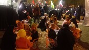 از جنگ رمضان تا چهلم قائد امت؛ طلاب و کادر حوزه حضرت زهرا سلام‌الله‌علیها دورود همچنان در موکب خدمت‌رسانی می‌کنند