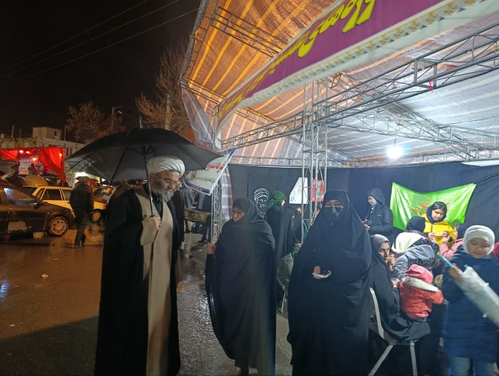 بازدید مدیر حوزه‌های علمیه خواهران استان کردستان از موکب شهرستان قروه