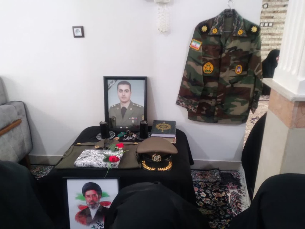 مدرسه علمیه حضرت زینب کبری(س) شهرستان هرسین: دیدار با خانواده شهید محمد رستمی