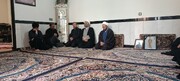 دیدار مدیر حوزه‌های علمیه خواهران کردستان با خانواده‌های شهدای جنگ رمضان در کامیاران