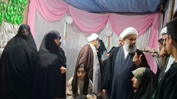 تصاویر/ بازدید مدیر حوزه های علمیه خواهران از موکب خواهران طلبه در کنگان
