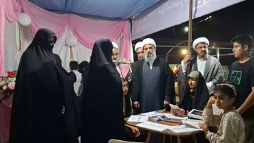 تصاویر/ بازدید مدیر حوزه های علمیه خواهران از موکب خواهران طلبه در کنگان