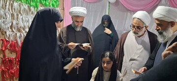 تصاویر/ بازدید مدیر حوزه های علمیه خواهران از موکب خواهران طلبه در کنگان