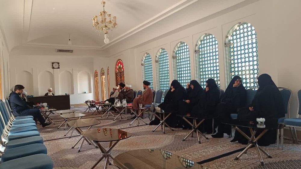 آیین تکریم اساتید مدرسه علمیه تخصصی امام حسین علیه‌السلام سطح 3 یزد