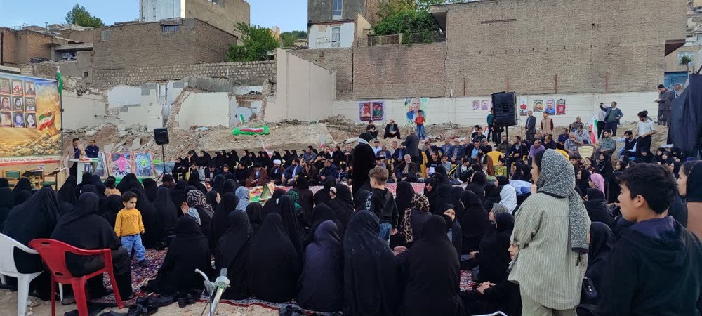 بزرگداشت شهدای جنگ تحمیلی سوم در محل بمباران ناصر خسرو شهرستان دورود