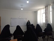 نشست هم‌افزایی طلاب تبیین‌گر موکب حوزه علمیه الزهرا سلام‌الله‌علیها اسلامشهر