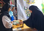 تصاویر/برپایی غرفه پاسخ‌گویی به شبهات دینی و سیاسی در نسیم‌شهر