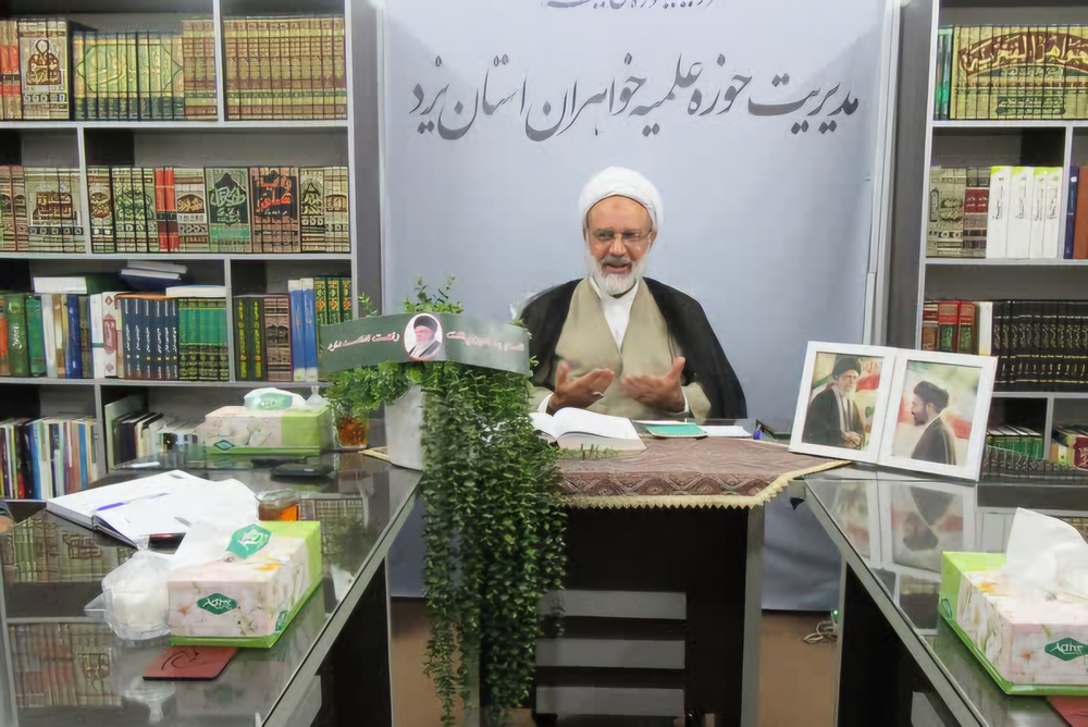 تبیین ابعاد معنوی روز زیارتی حضرت علی‌بن‌موسی‌الرضا (ع) در نشست شورای اداری حوزه علمیه خواهران یزد